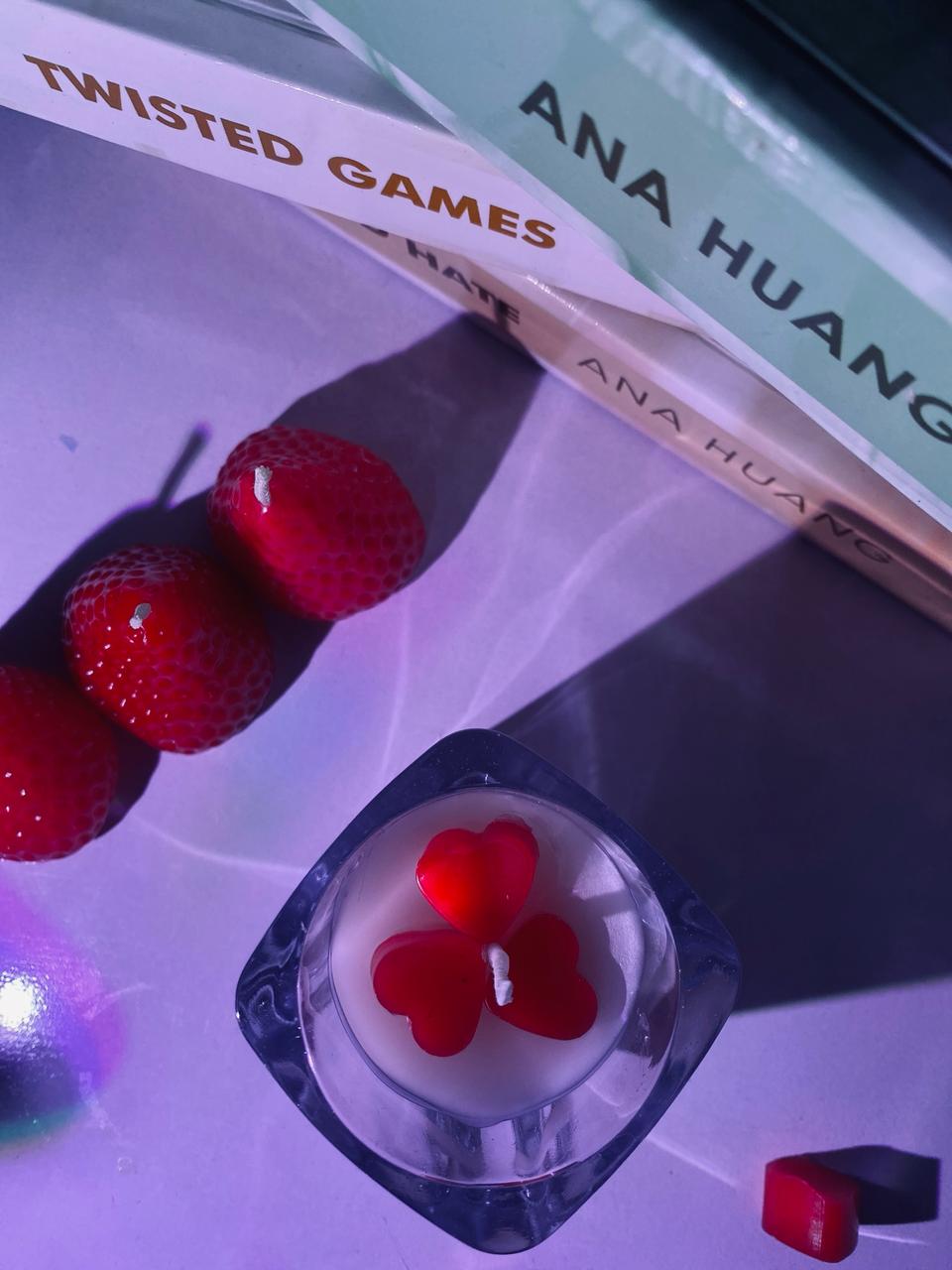 STRAWBERRY CANDLE