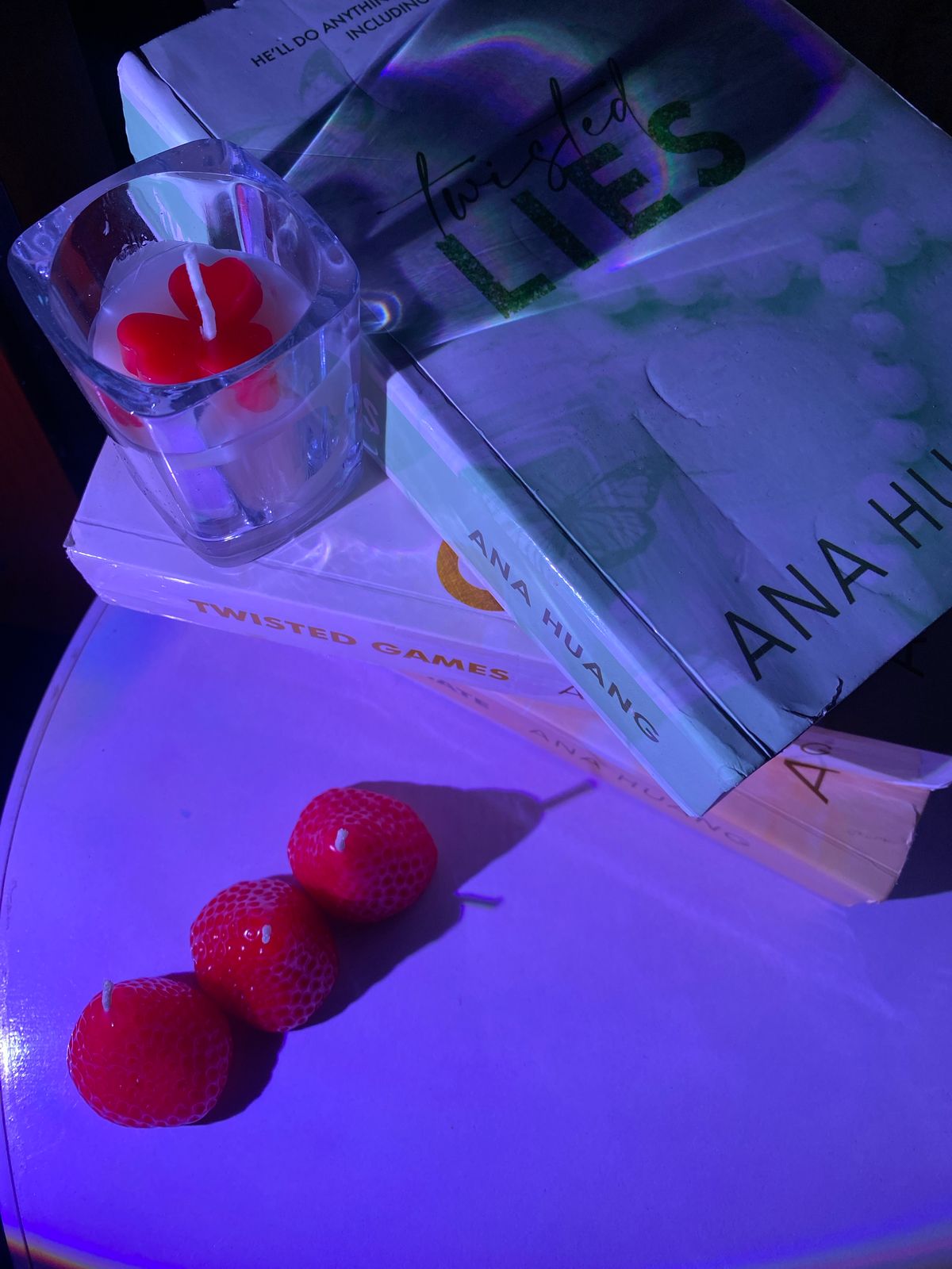 STRAWBERRY CANDLE